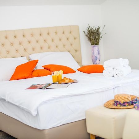 Hotel Villa Vrsar Εξωτερικό φωτογραφία