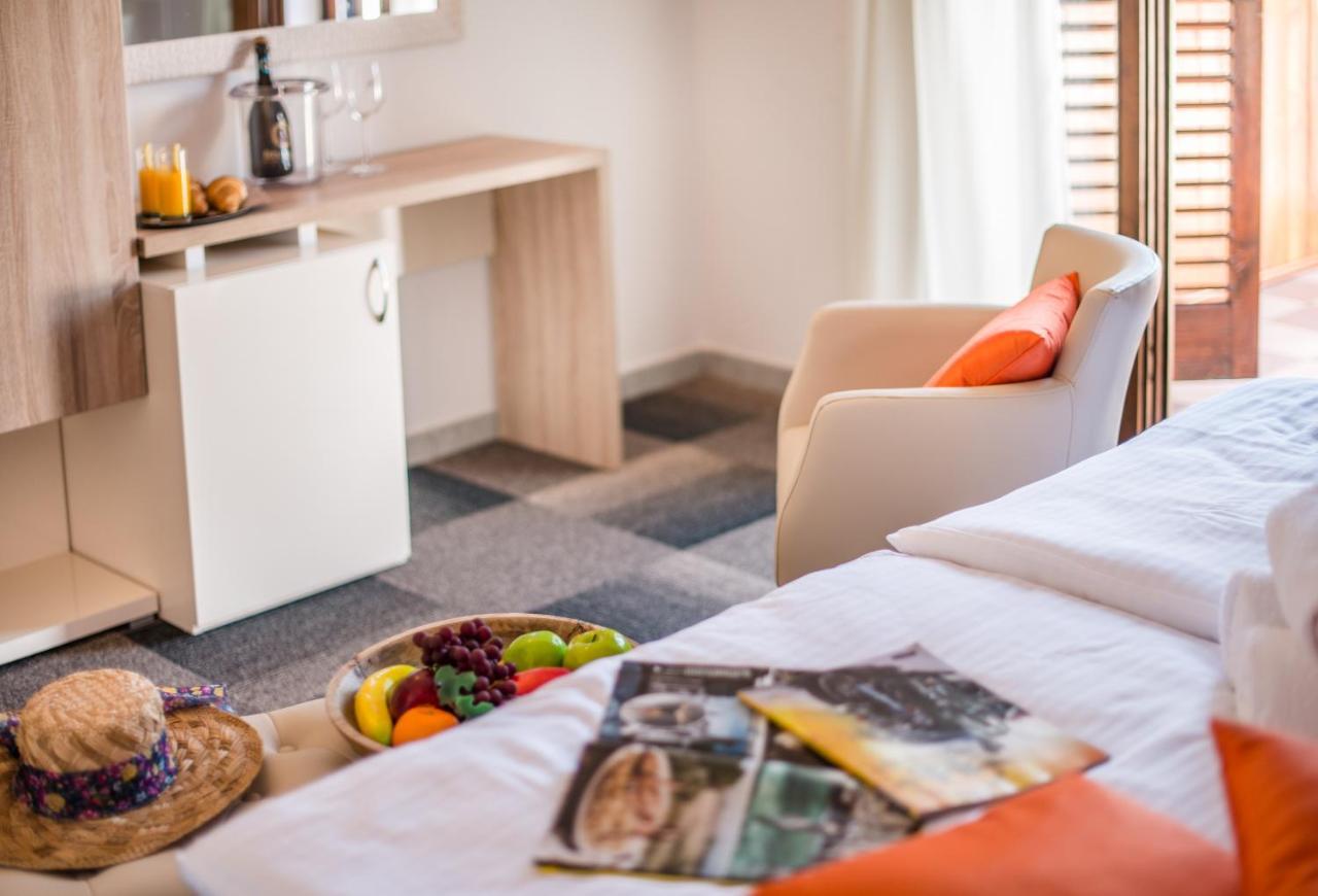 Hotel Villa Vrsar Εξωτερικό φωτογραφία