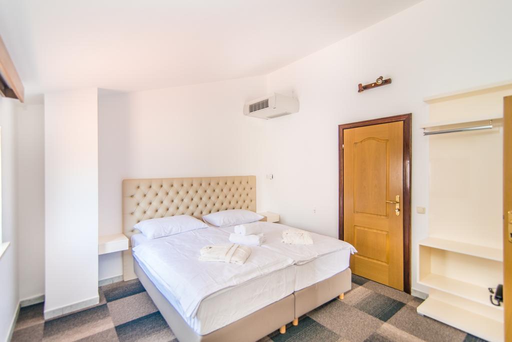 Hotel Villa Vrsar Εξωτερικό φωτογραφία