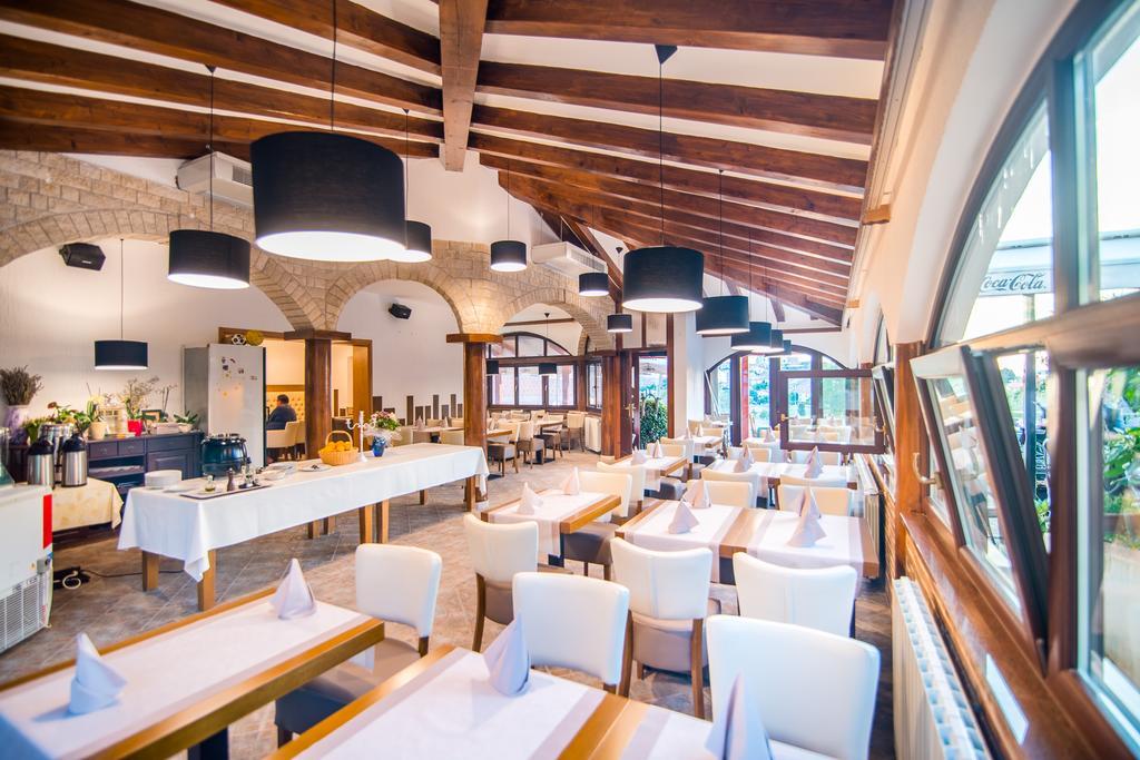 Hotel Villa Vrsar Εξωτερικό φωτογραφία