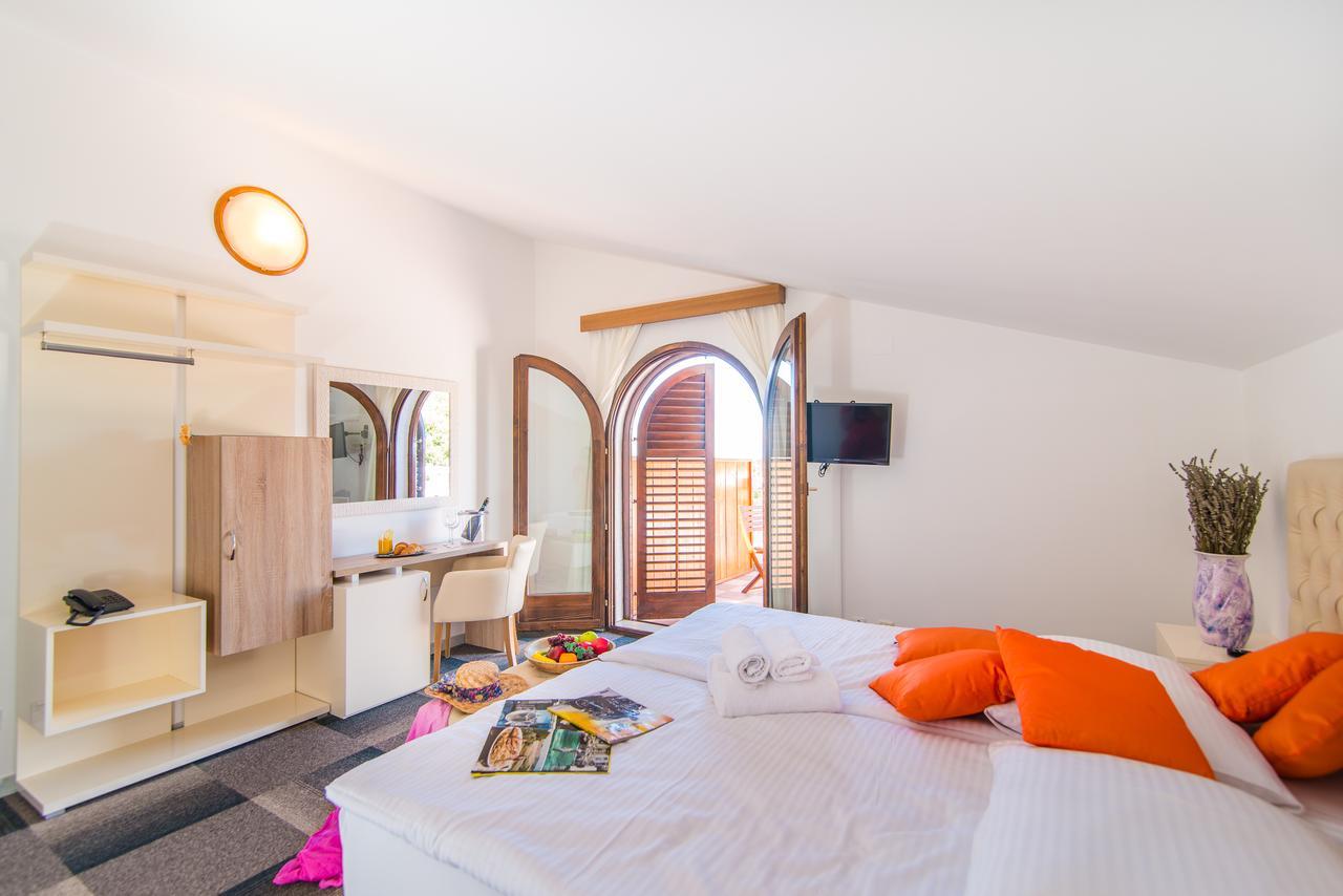 Hotel Villa Vrsar Εξωτερικό φωτογραφία