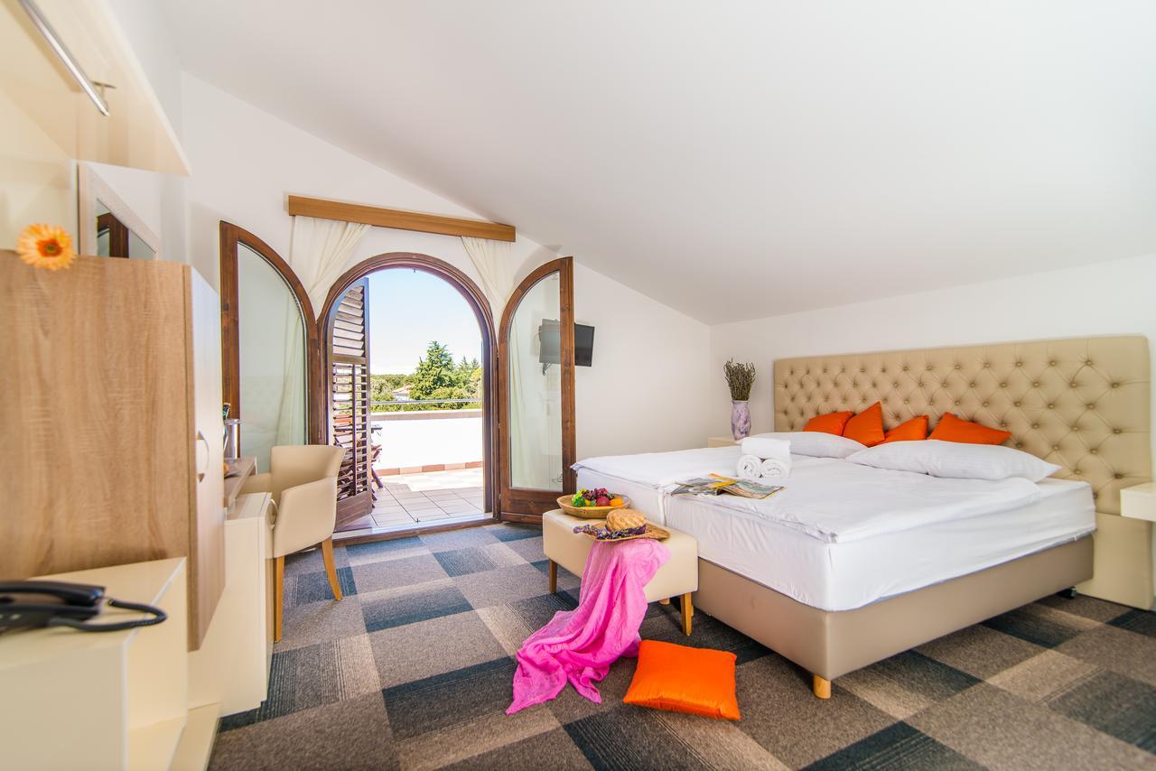 Hotel Villa Vrsar Εξωτερικό φωτογραφία