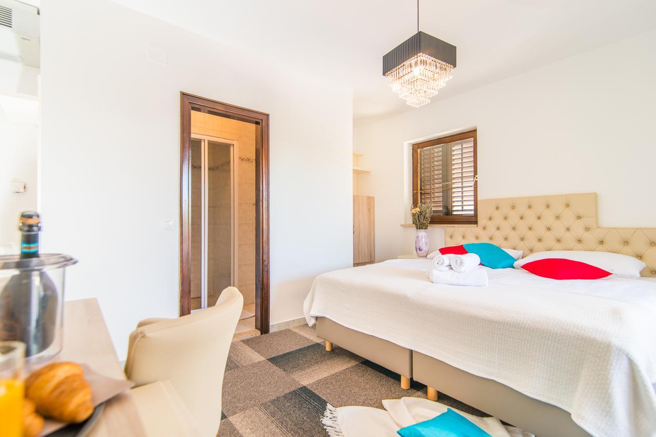Hotel Villa Vrsar Εξωτερικό φωτογραφία